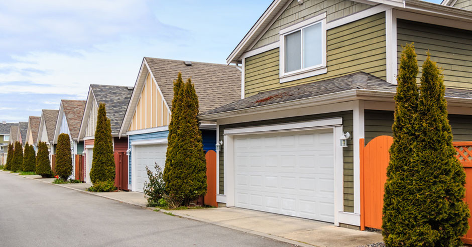 Milwaukee Residential garage door