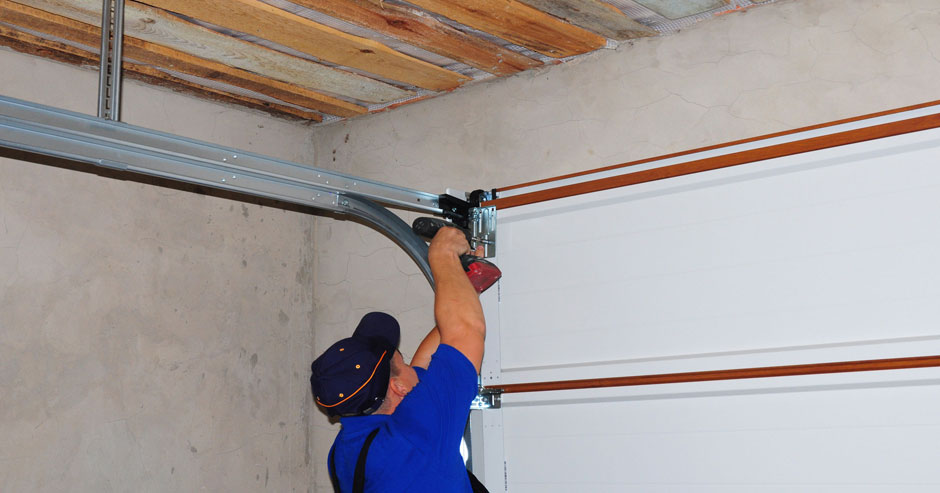 Garage Door Supplier Kenosha County